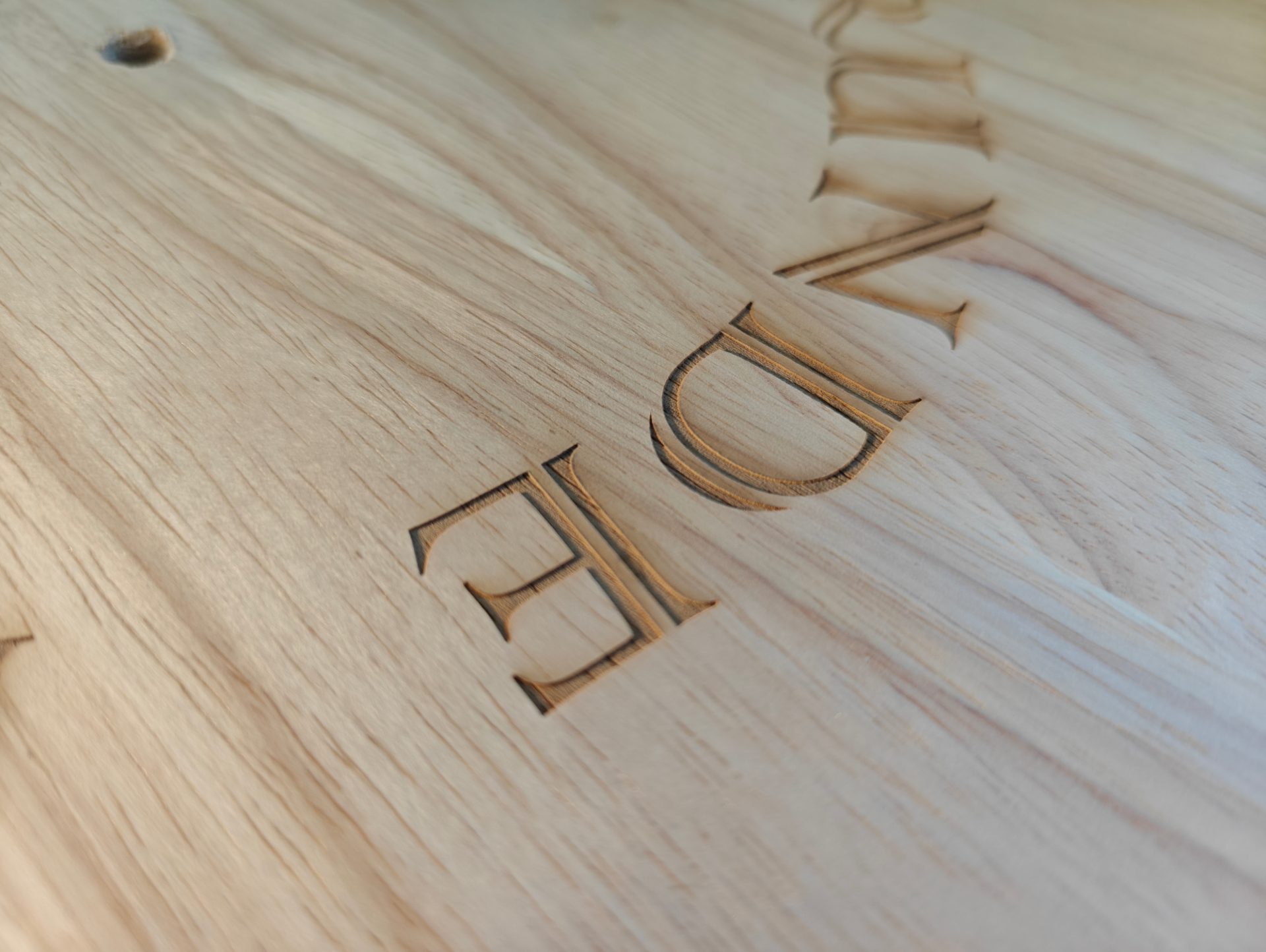 Gravur auf Holz